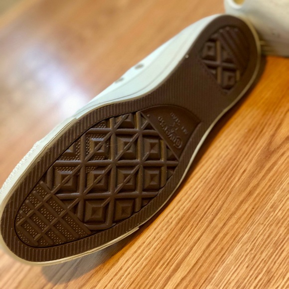 MENS Custom Chuck Taylor All Star Low Top - Picture 4 of 5